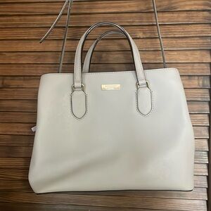 Kate Spade EVANGELIE LAUREL WAY‎ Bag 
EC. Creamy grey color (pumice)